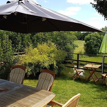 Bed and Breakfast La Belmontaise Beaumont-sur-Sarthe Exterior foto