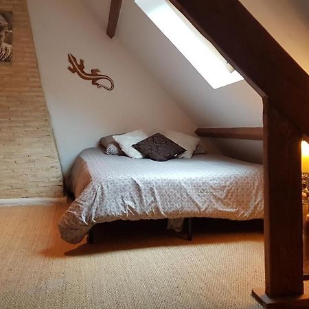 Bed and Breakfast La Belmontaise Beaumont-sur-Sarthe Exterior foto