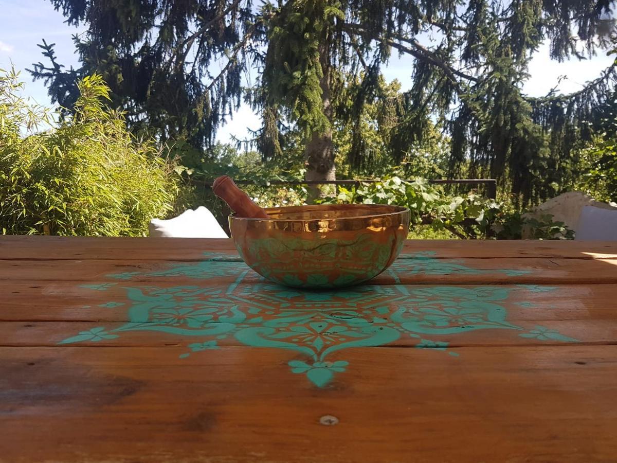 Bed and Breakfast La Belmontaise Beaumont-sur-Sarthe Exterior foto
