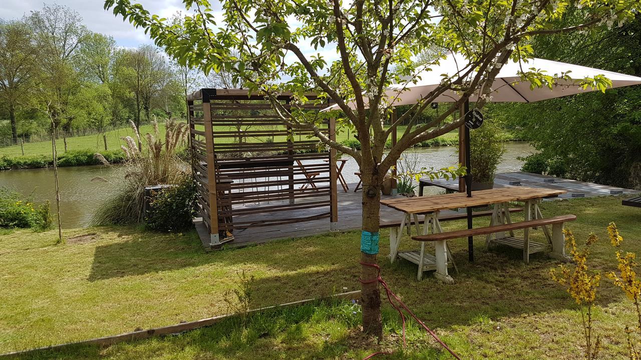 Bed and Breakfast La Belmontaise Beaumont-sur-Sarthe Exterior foto
