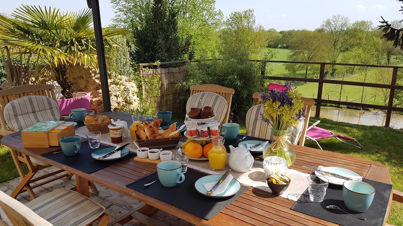 Bed and Breakfast La Belmontaise Beaumont-sur-Sarthe Exterior foto