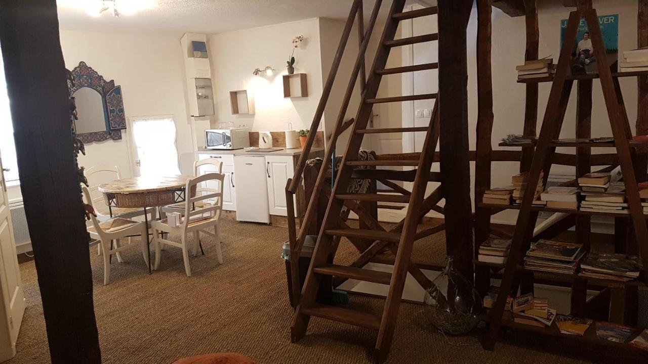 Bed and Breakfast La Belmontaise Beaumont-sur-Sarthe Exterior foto