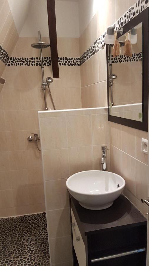 Bed and Breakfast La Belmontaise Beaumont-sur-Sarthe Exterior foto